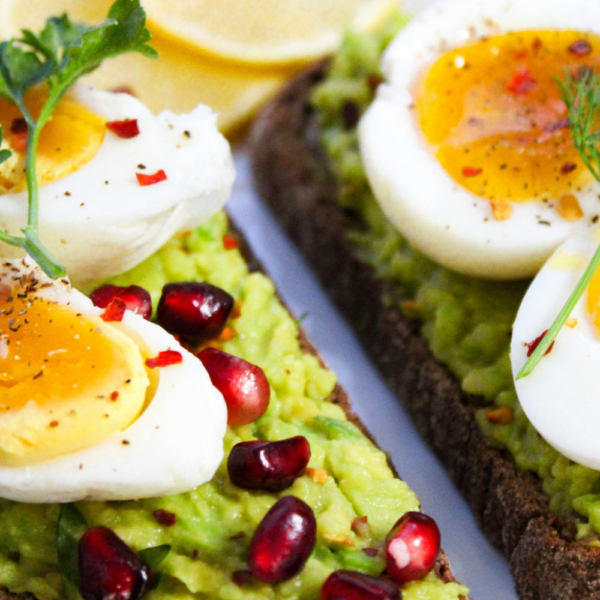 7 Easy High Protein Breakfast Ideas Ready in Under 10 Minutes