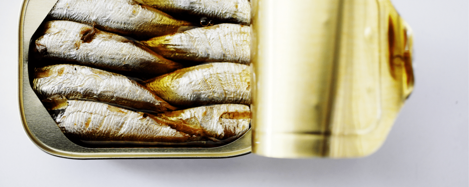 Canned sardines packed in oil – a high-protein snack rich in omega-3s.