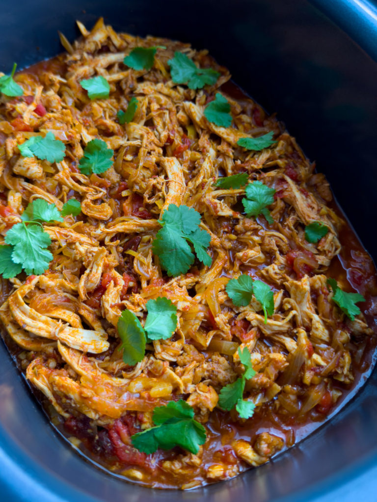 slow cooker chicken tinga