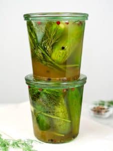 Lacto-Fermented Garlic Dill Pickles